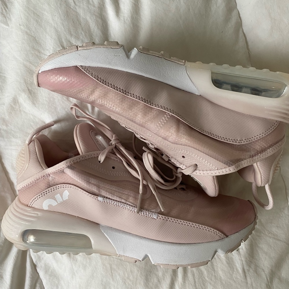 Nike Air Max 2090